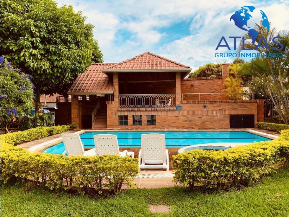 VENTA DE CASA EN LAGOS DEL CACIQUE COD:1002 - 1