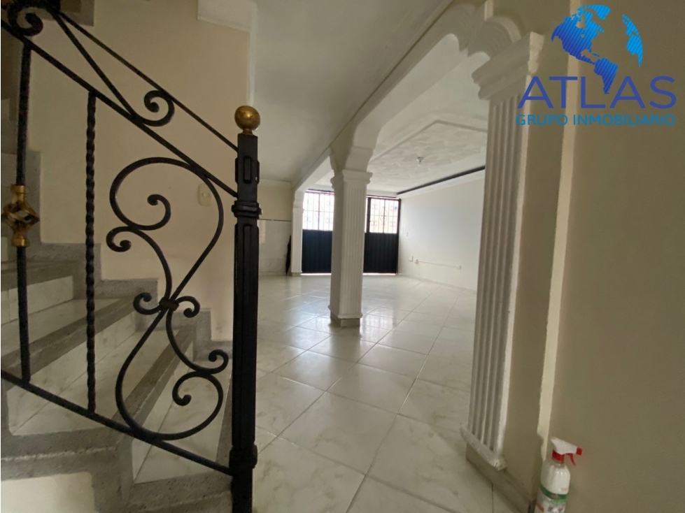 ARRIENDO CASA LOCAL COMERCIAL DE DOS PISOS EN FLORIDABLANCA COD: 1045 - 3