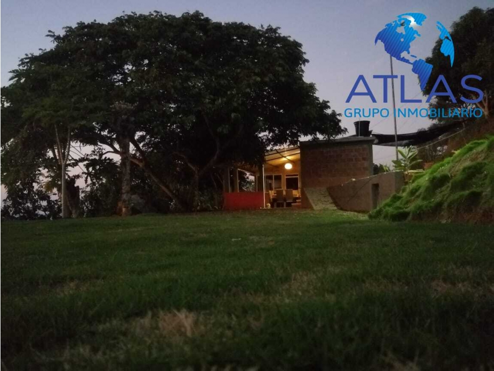 VENTA DE FINCA EN LEBRIJA /SANTANDER COD:829 - 4