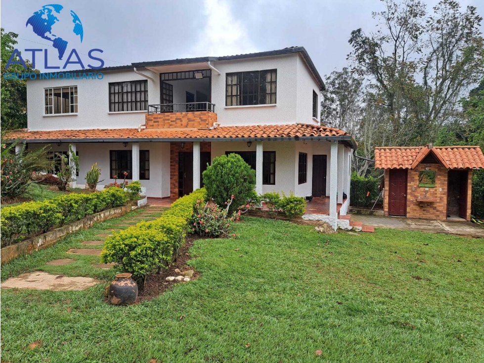 VENTA CASA CAMPESTRE EN RUITOQUE TRES ESQUINAS COD:1150 - 1