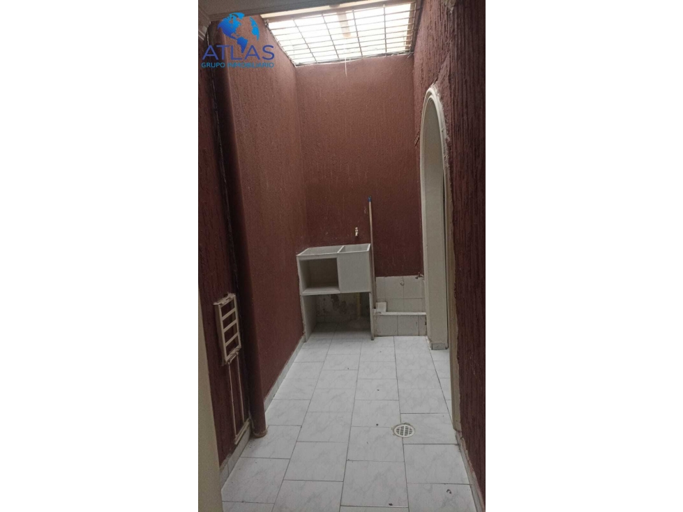 VENTA CASA DE 3 NIVELES ZONA CENTRO FLORIDABLANCA COD:1295 — foto 5