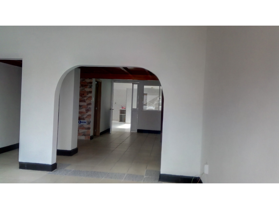 VENTA LOCAL COMERCIAL ZONA CENTRO BUCARAMAANGA COD:1348 - 1