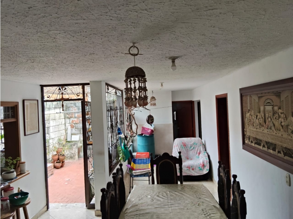 VENTA DE CASA EN PROVENZA DE DOS PISOS COD 1164 — foto 4
