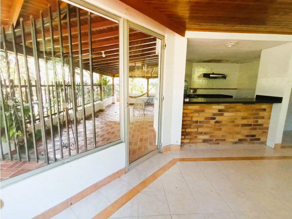 VENTA PERMUTA DE CASA CAMPESTRE PARA REMODELAR FLORIDABLANCA COD:1076 - 4