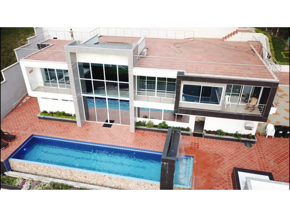 VENTA DE CASA EN CONJUNTO CERRADO EN PIEDECUESTA COD: 759 - 3