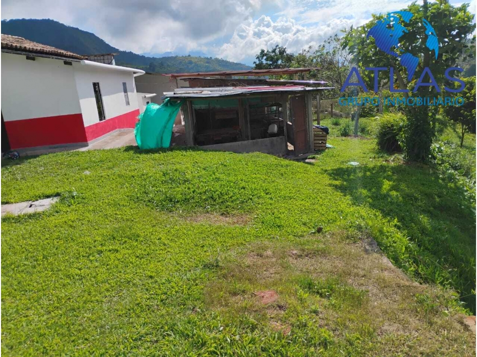VENTA DE CASA CAMPESTRE EN LEBRIJA SANTANDER COD:749 - 5