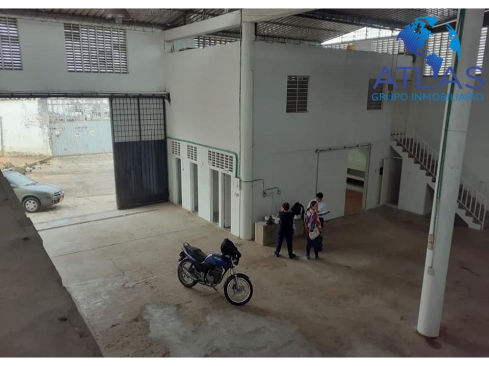 VENTA BODEGA BARRIO COMUNEROS / BUCARAMANGA COD: 557 - 2