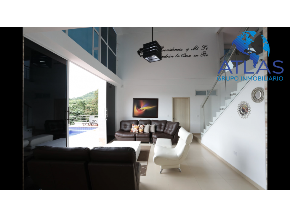 VENTA DE CASA EN CONJUNTO CERRADO EN PIEDECUESTA COD: 759 - 4