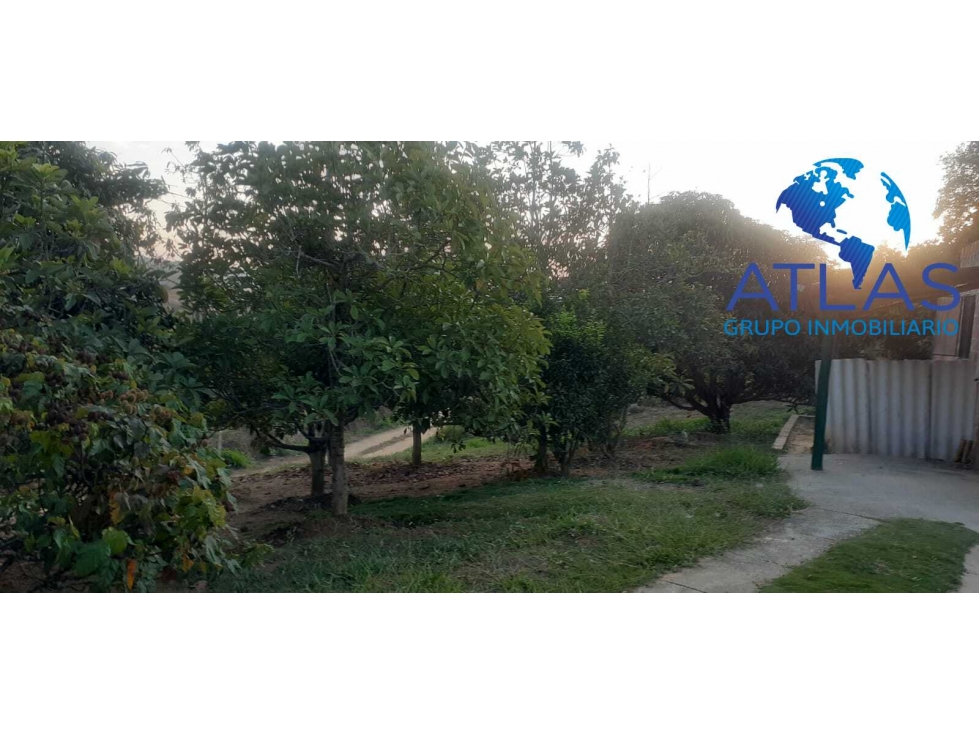 VENTA DE TERRENO CON CASA EN LA MESA DE LOS SANTOS COD: 799 - 4