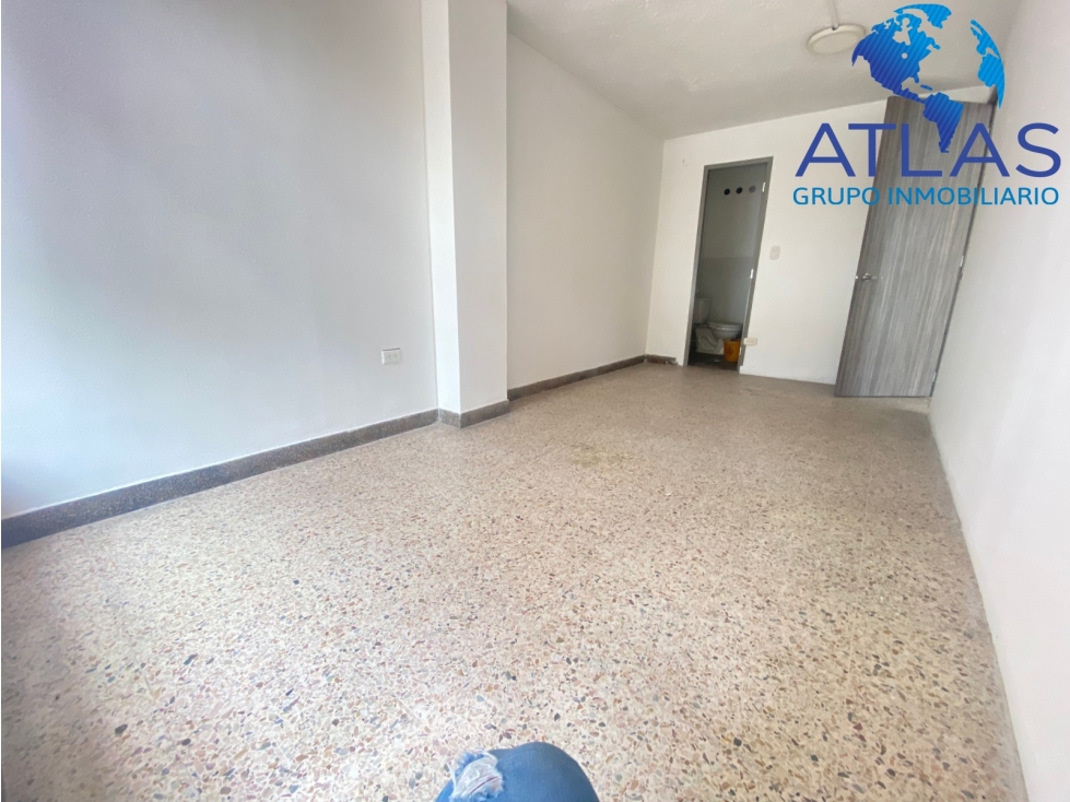 ARRIENDO LOCAL CARRERA 33 COD: 866 - 2