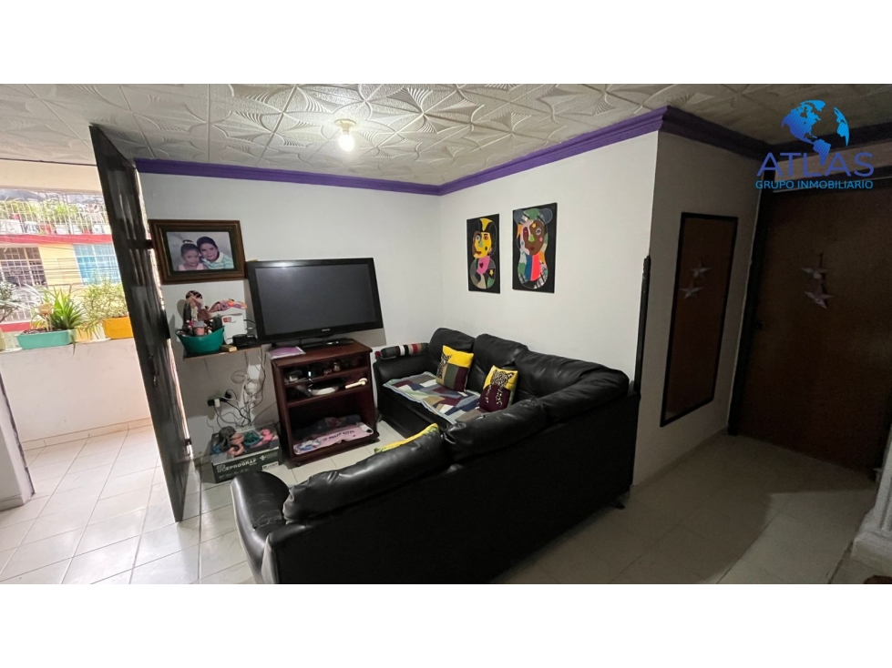 VENTA CASA COMERCIAL EN EL BARRIO LA UNIVERSIDAD BUCARAMANGA COD:1102 — foto 2