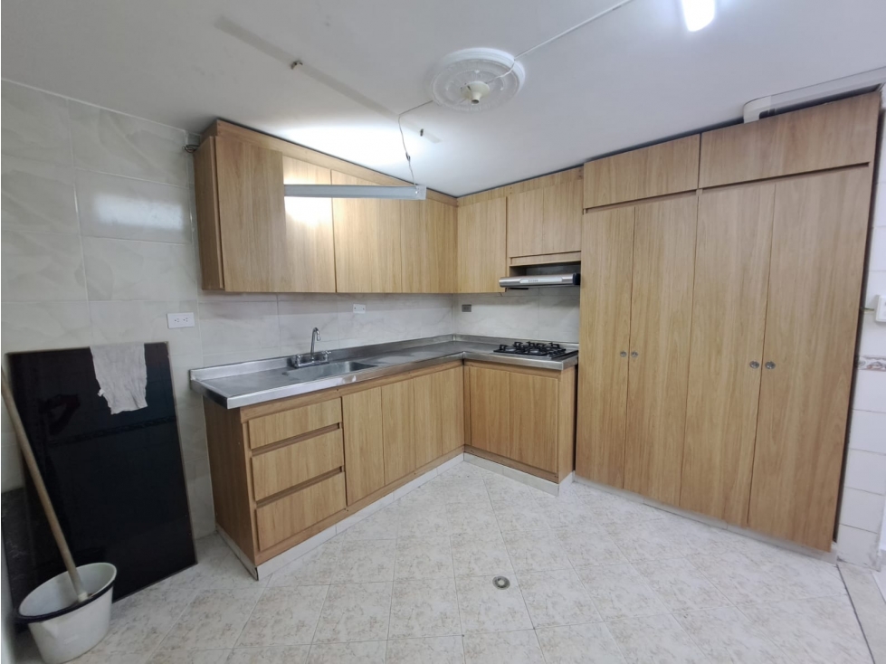 VENPERMUTA CASA COMERCIAL EMPRESA LA VICTORIA BUCARAMANGA COD:1183