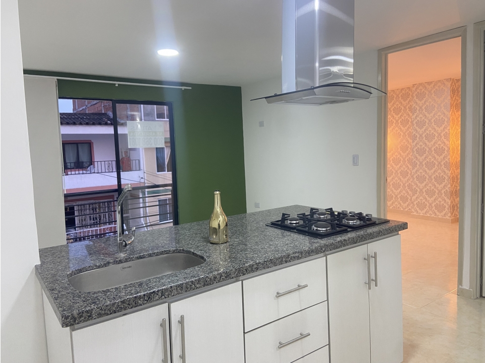 VENTA APARTAMENTO EDIFICIO EN EL POBLADO GIRON COD:455