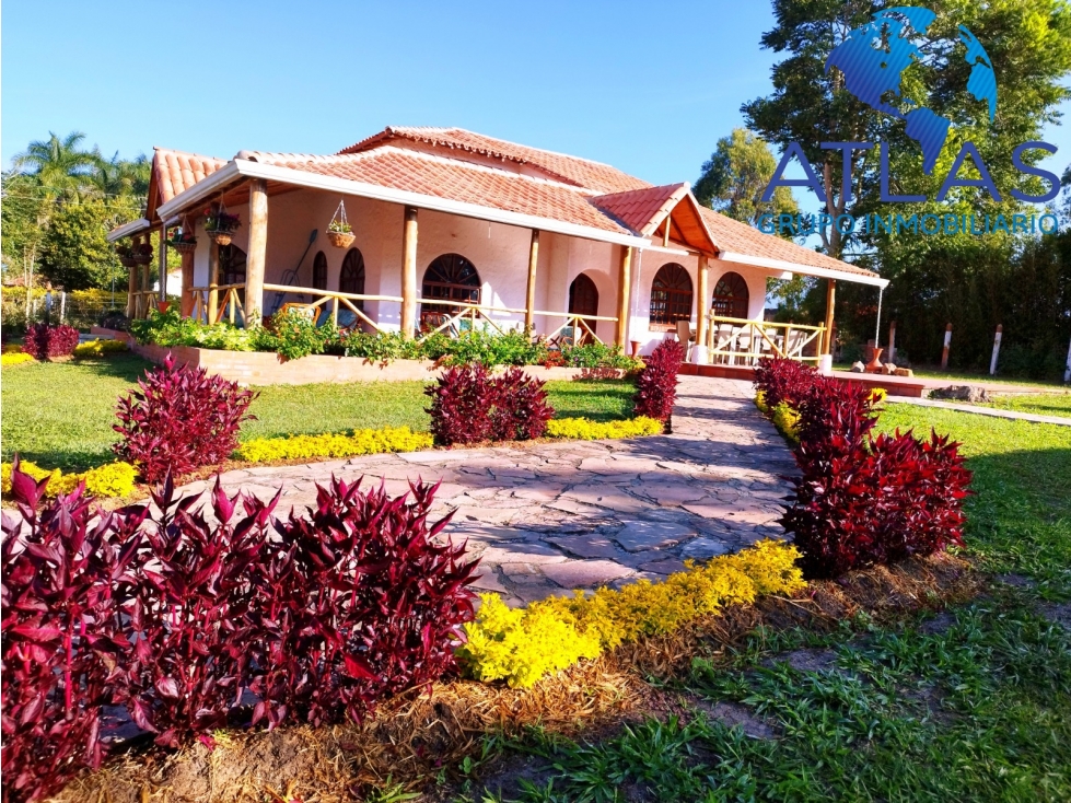 VENTA DE CASA CAMPESTRE EN LA MESA DE LOS SANTOS: COD:722 - 1