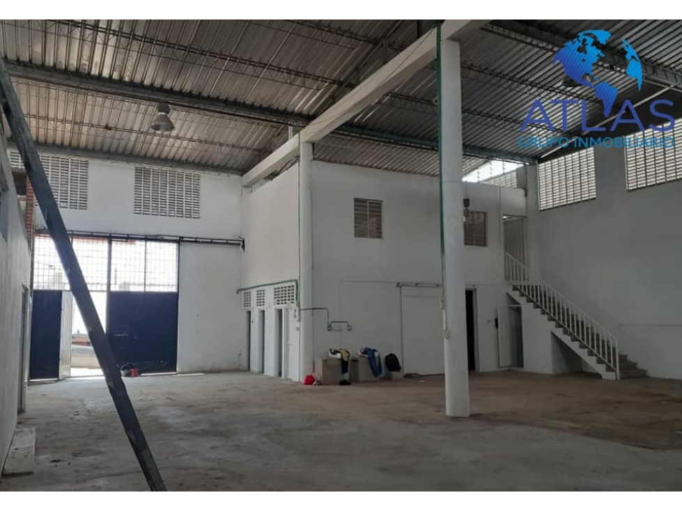 VENTA BODEGA BARRIO COMUNEROS / BUCARAMANGA COD: 557 - 3