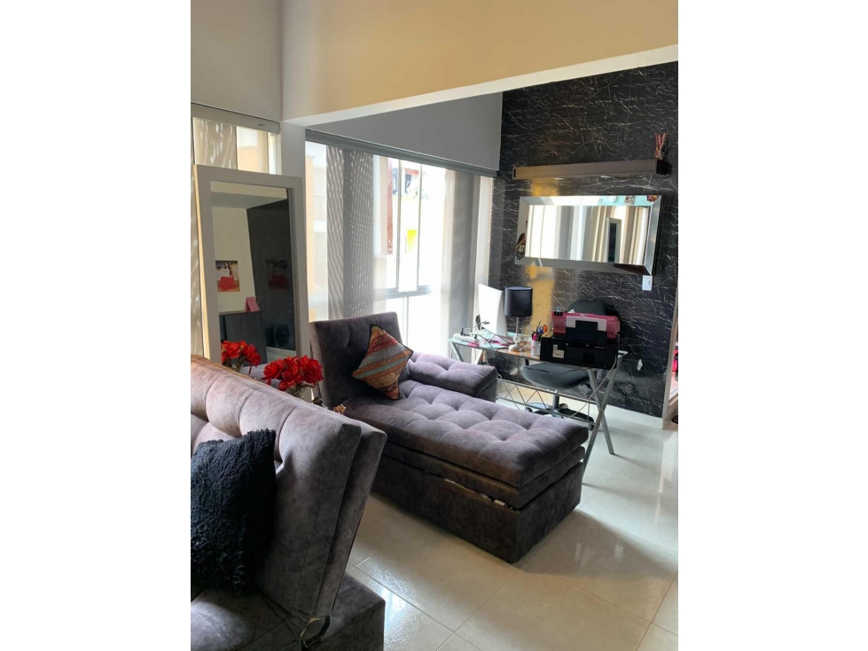 VENTA DE APARTAMENTO PENTHOUSE EN COAVICONSA COD:1019
