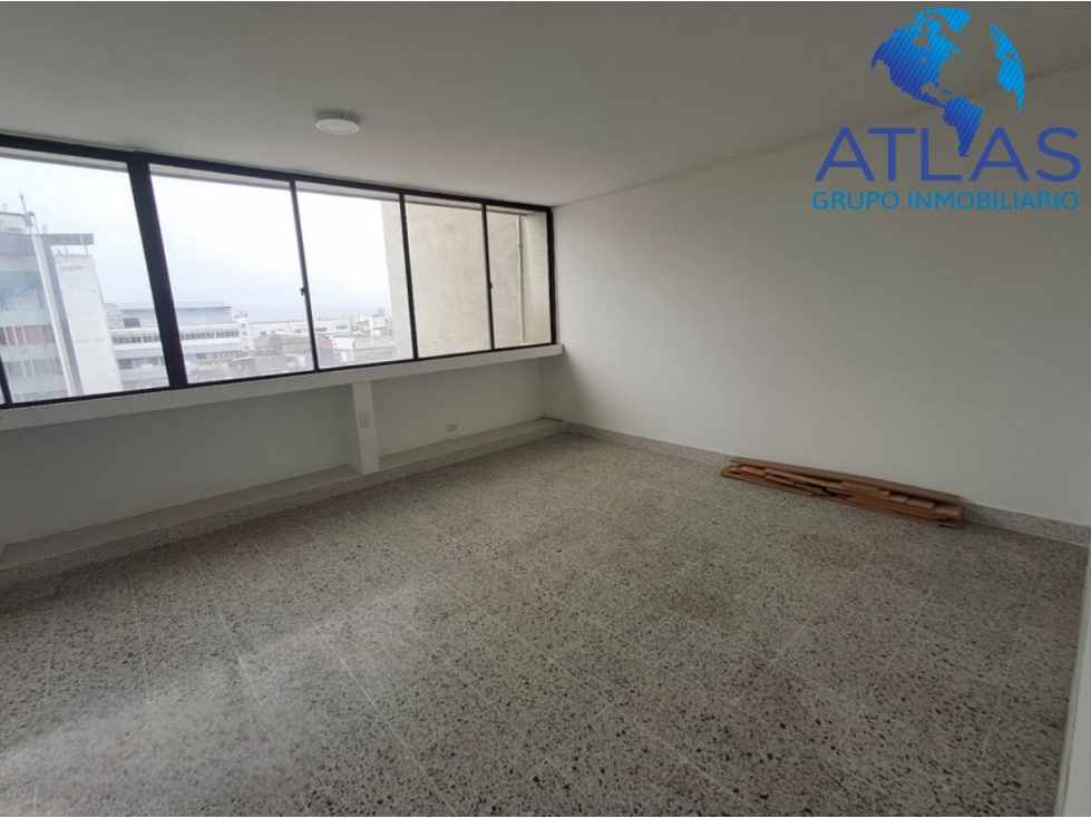 ARRIENDO OFICINA UBICADA EN EL CENTRO DE BUCARAMANGA  COD: 1043 - 3