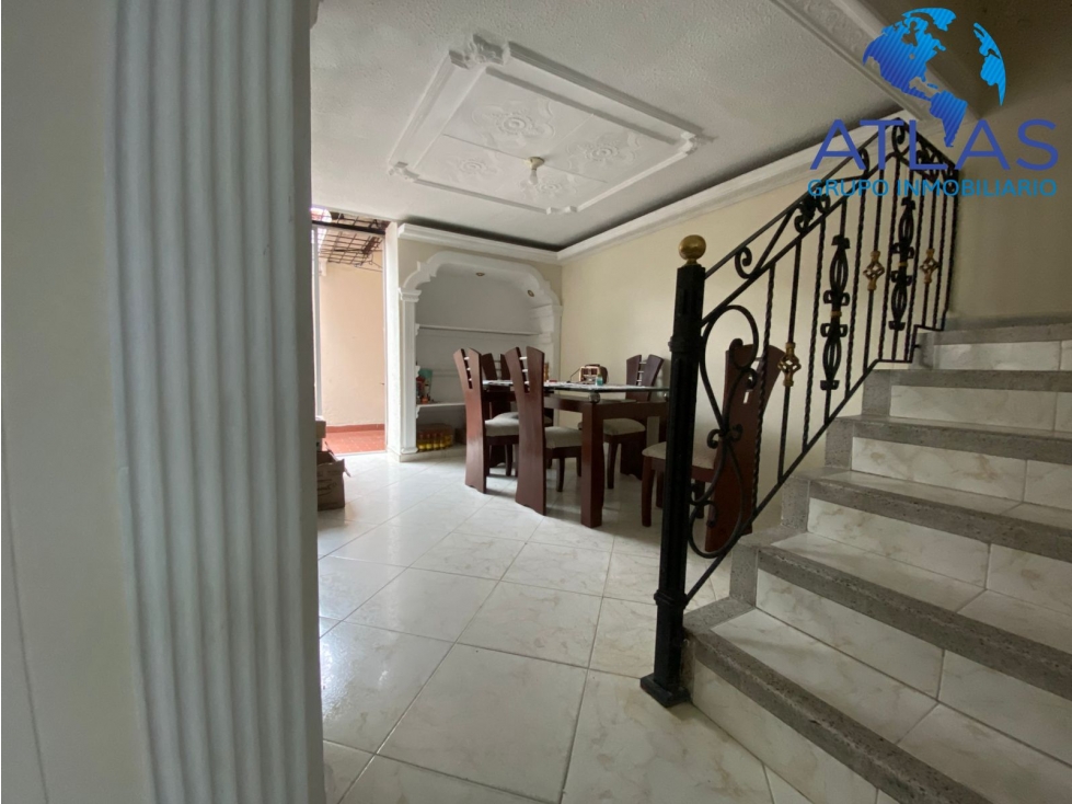 ARRIENDO CASA LOCAL COMERCIAL DE DOS PISOS EN FLORIDABLANCA COD: 1045 - 4