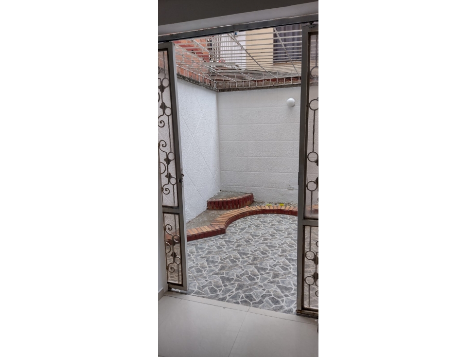 VENTA CASA REAL DE MINAS DE 4 PISOS BUCARAMANGA COD:1352 - 6