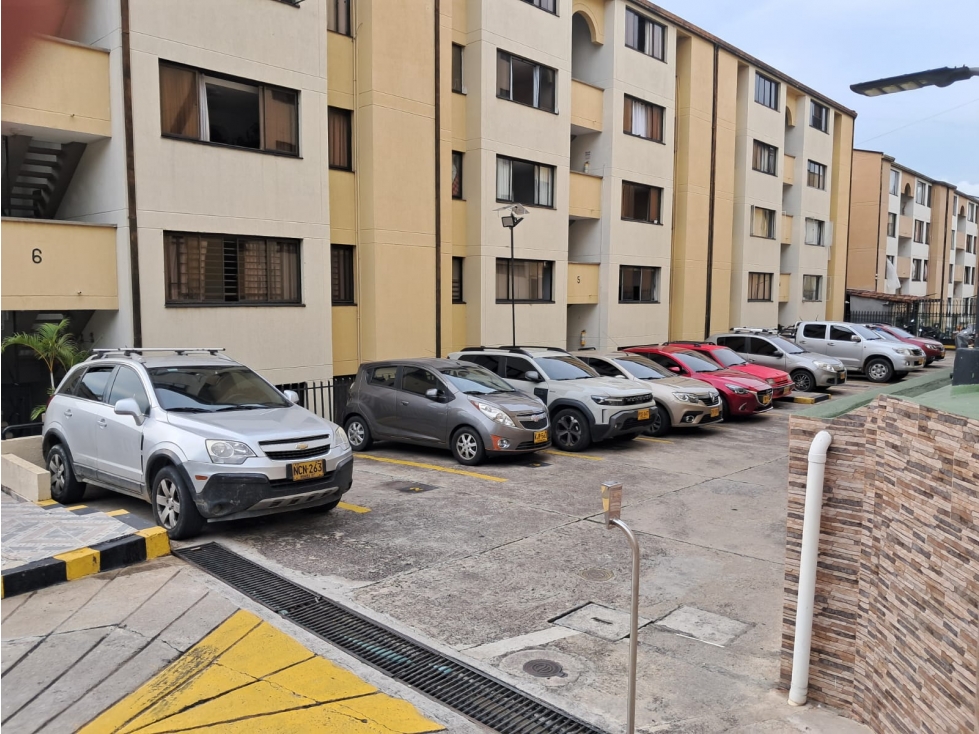 VENTA APARTAMENTO ZONA DIAMANTE 2 BUCARAMANGA COD:1349 - 5