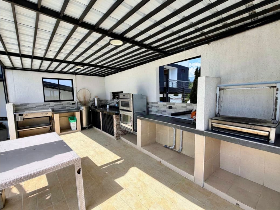 VENTA DE CASA CAMPESTRE EN RUITOQUE ALTO COD: 774 - 5