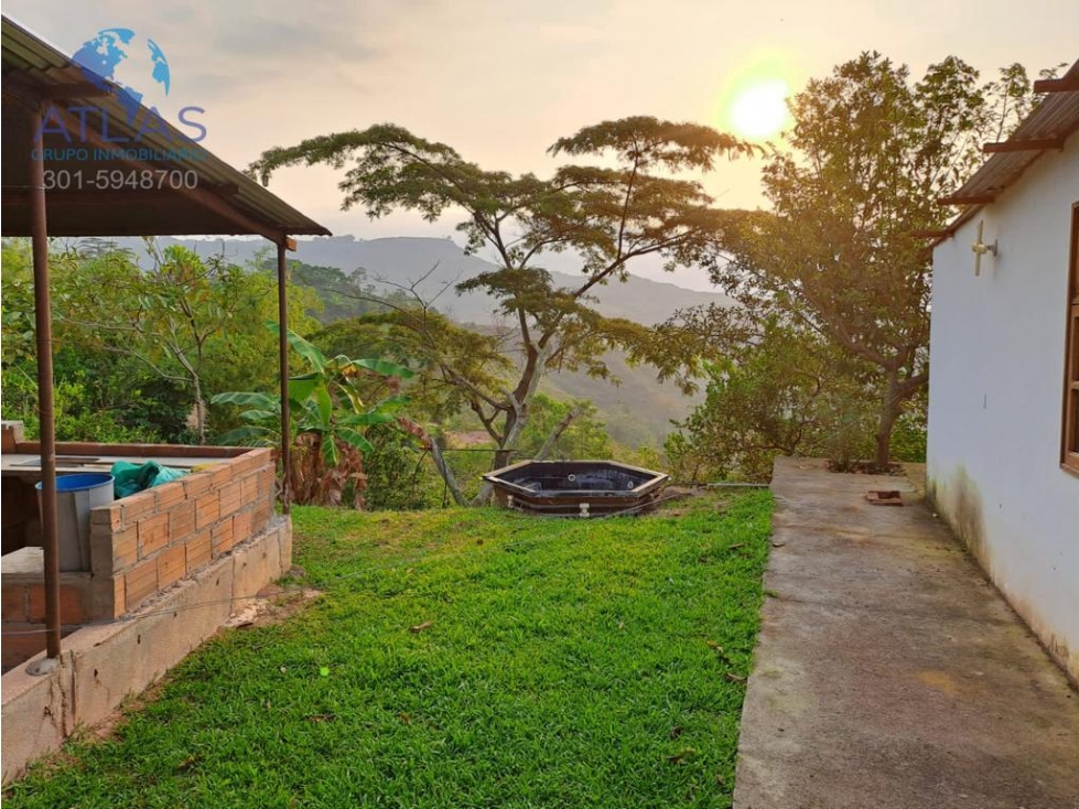 VENTA LOTE CON CASA CAMPESTRE ALTOS DE GUATIGUARA PIEDECUESTA COD:458 - 3