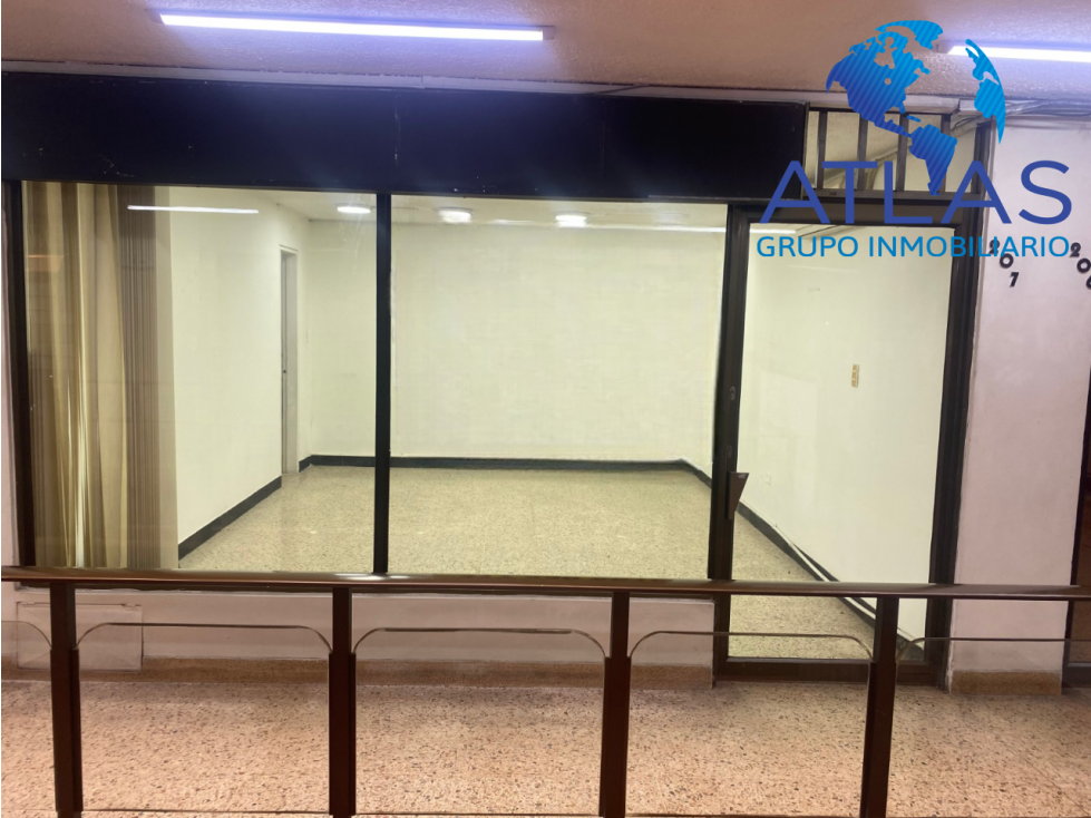 ARRIENDO LOCAL EN CABECERA /BUCARAMANGA COD:860 - 4