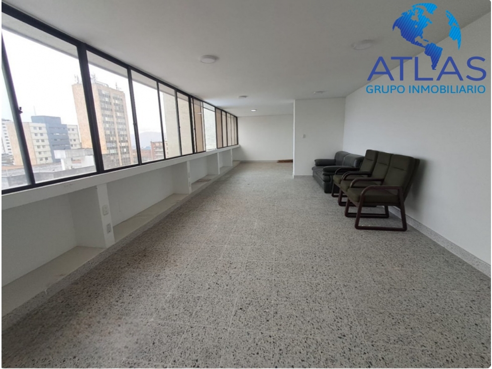ARRIENDO OFICINA UBICADA EN EL CENTRO DE BUCARAMANGA COD: 1043 - 1