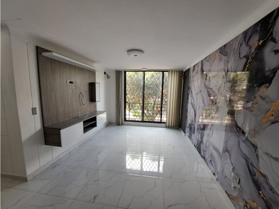 VENTA DE CASA REMODELADA BARRIO PROVENZA BUCARAMANGA COD: 1129 — foto 2