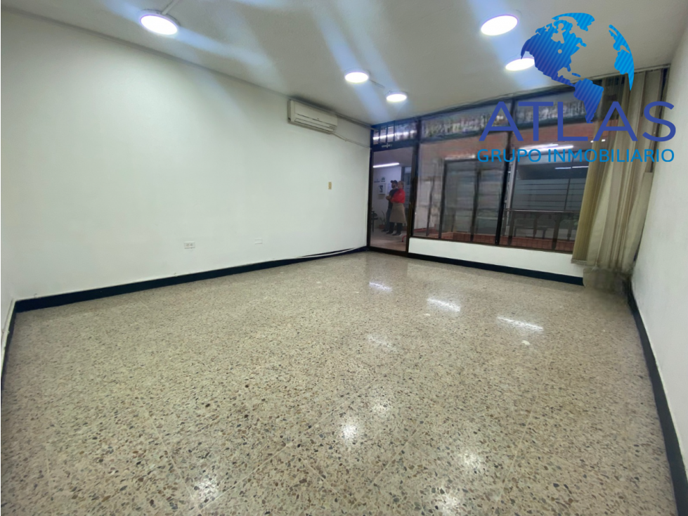 ARRIENDO LOCAL EN CABECERA /BUCARAMANGA COD:860 - 1