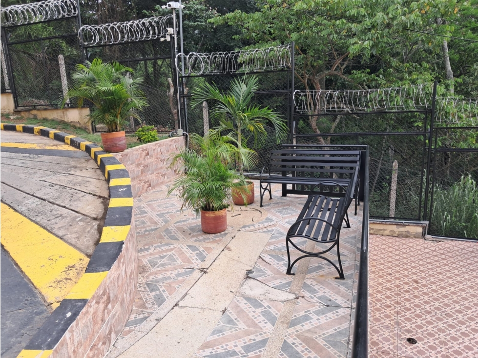 VENTA APARTAMENTO ZONA DIAMANTE 2 BUCARAMANGA COD:1349 - 6