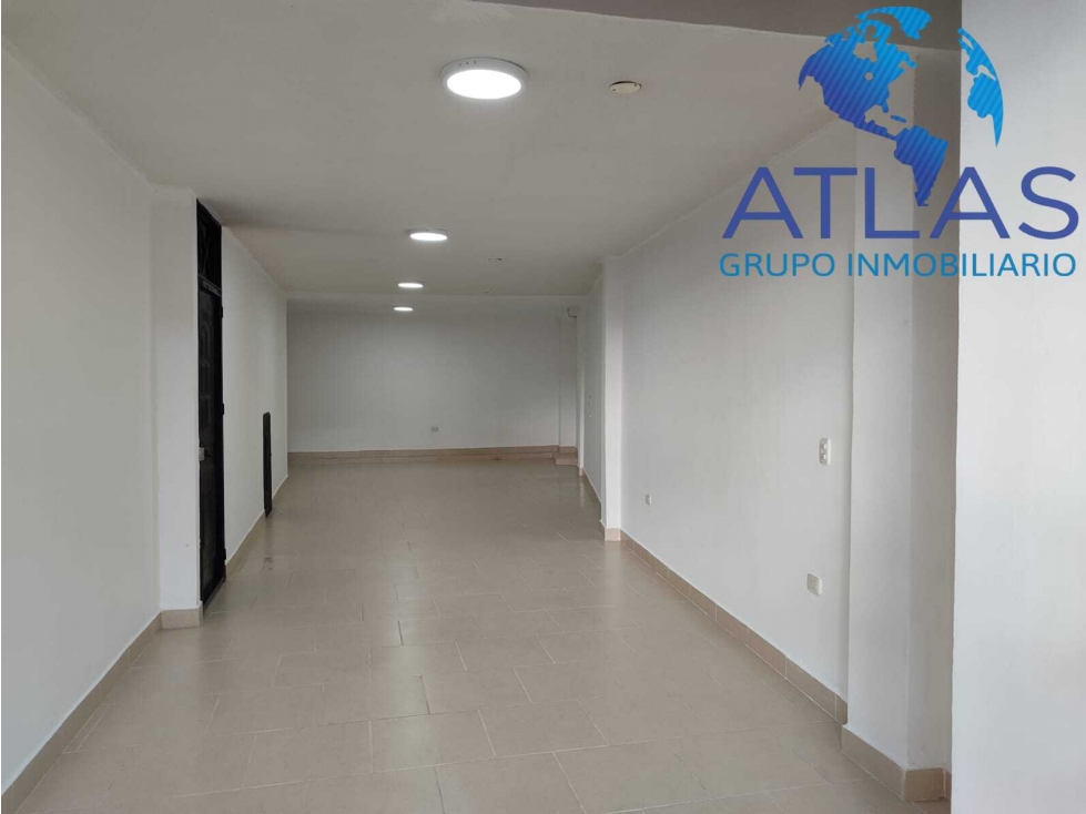 SE ARRIENDA LOCAL EN ZONA COMERCIAL DE PIEDECUESTA COD:525 - 2