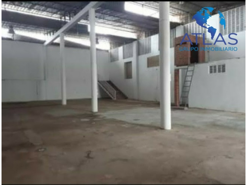 VENTA BODEGA BARRIO COMUNEROS / BUCARAMANGA COD: 557 - 6