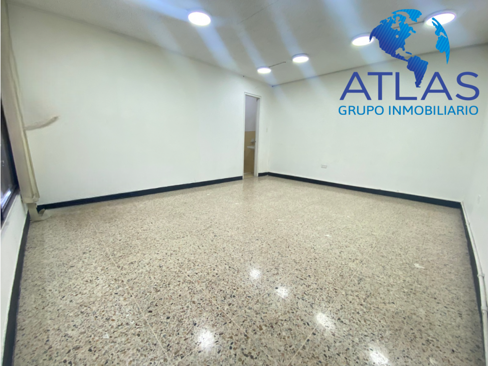 ARRIENDO LOCAL EN CABECERA /BUCARAMANGA COD:860 - 3