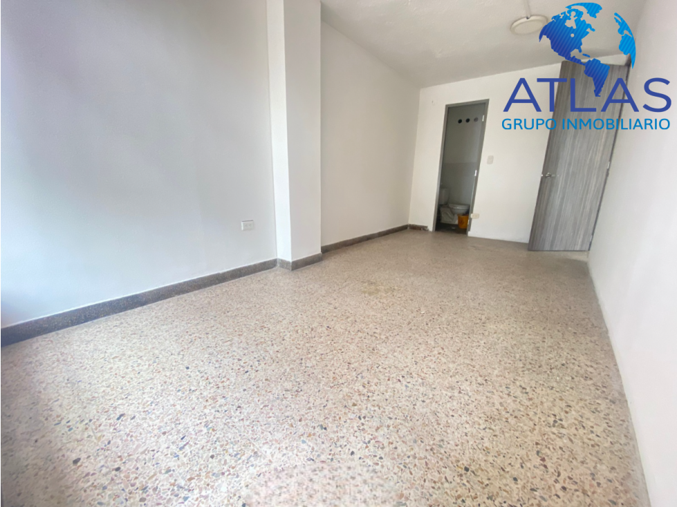 ARRIENDO LOCAL CARRERA 33 COD: 866 - 4