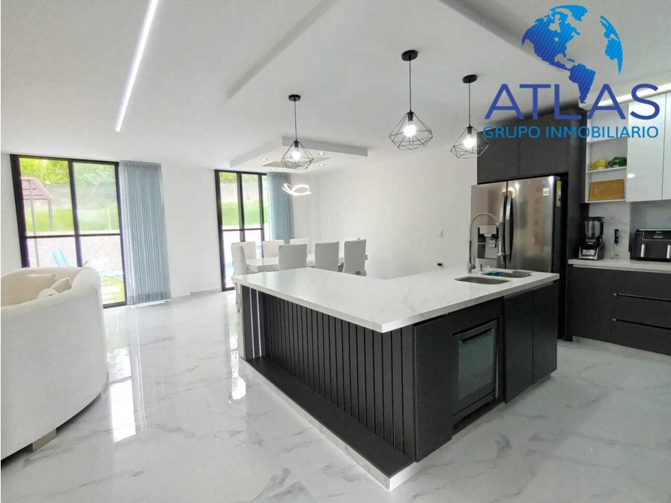 VENTA DE  CASA CAMPESTRE DE DOS PISOS EN RUITOQUE BAJO COD: 828 - 4