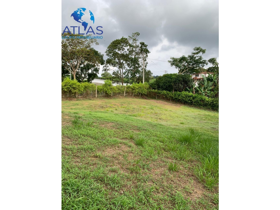 VENTA PARCELA LOTE CONJUNTO CERRADO EN LEBRIJA COD: 1316 - 3