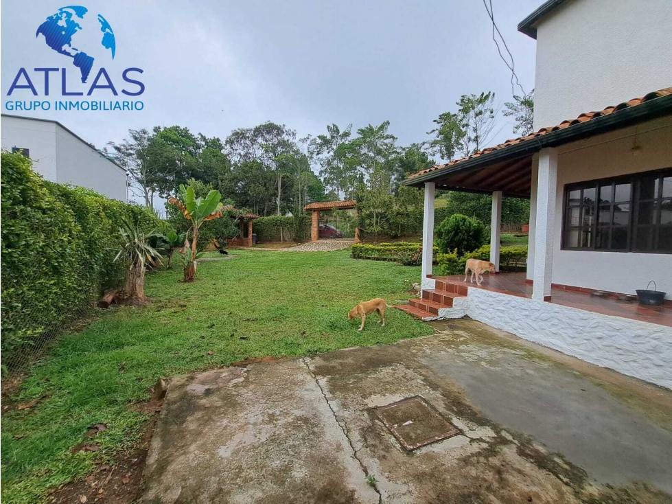 VENTA CASA CAMPESTRE EN RUITOQUE TRES ESQUINAS COD:1150 - 5