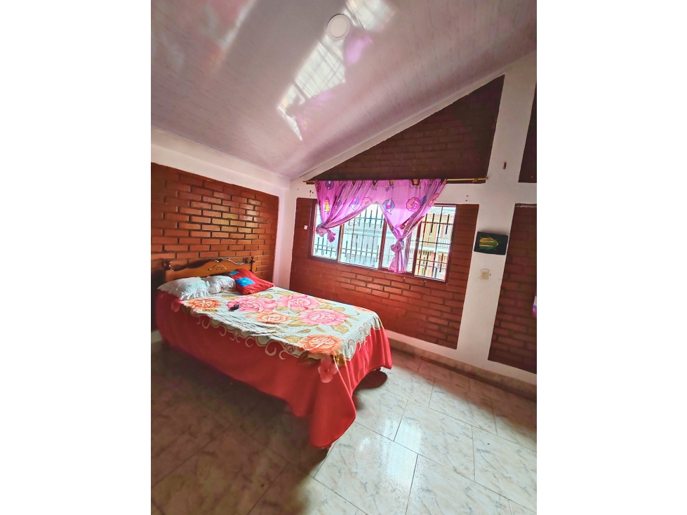 CASA POR PARQUE SANTA CATALINA — foto 4
