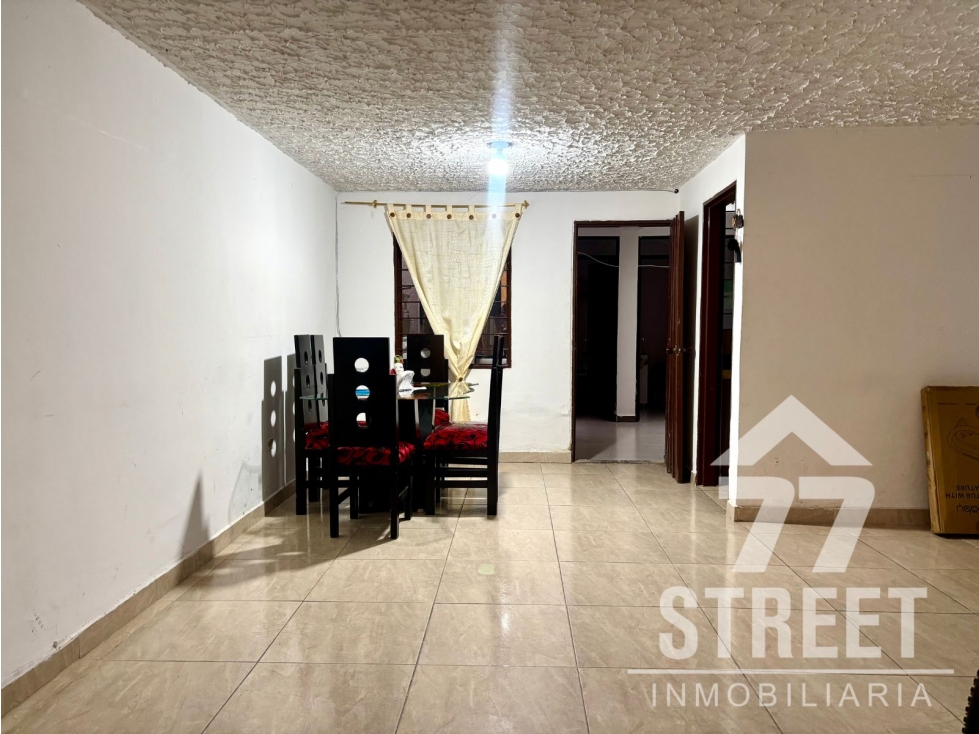 Casa Bifamiliar en venta por el Guayabal - 2