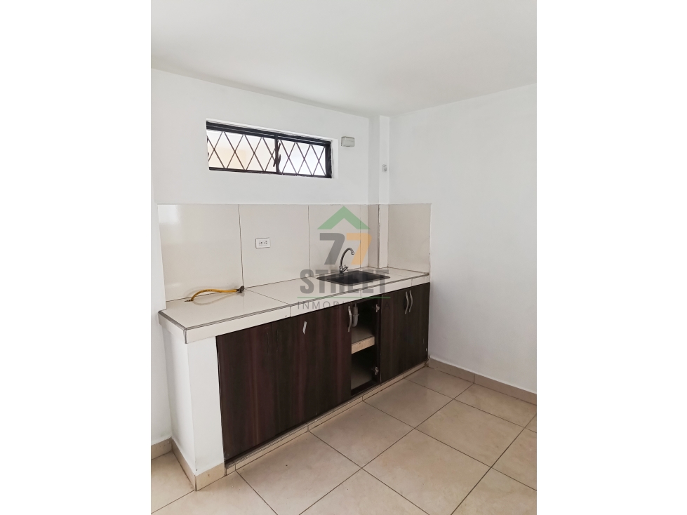 Apartamento en los hoyos - 4