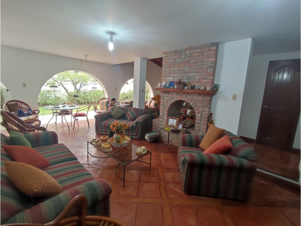 LA MOLINA - VENTA LINDA CASA - ÁREA 300 m2 — foto 4