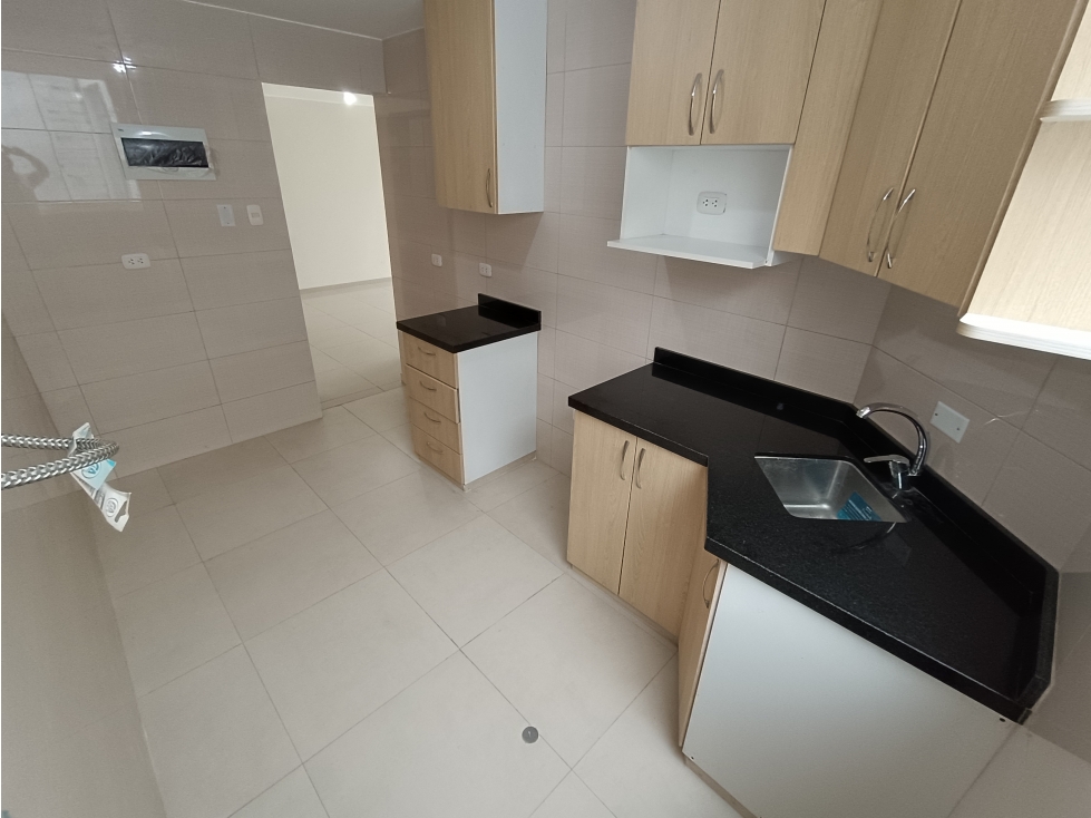 ATE LÍMITE LA MOLINA - VENTA DEPARTAMENTO DE ESTRENO - ÁREA 84 m2 - 4