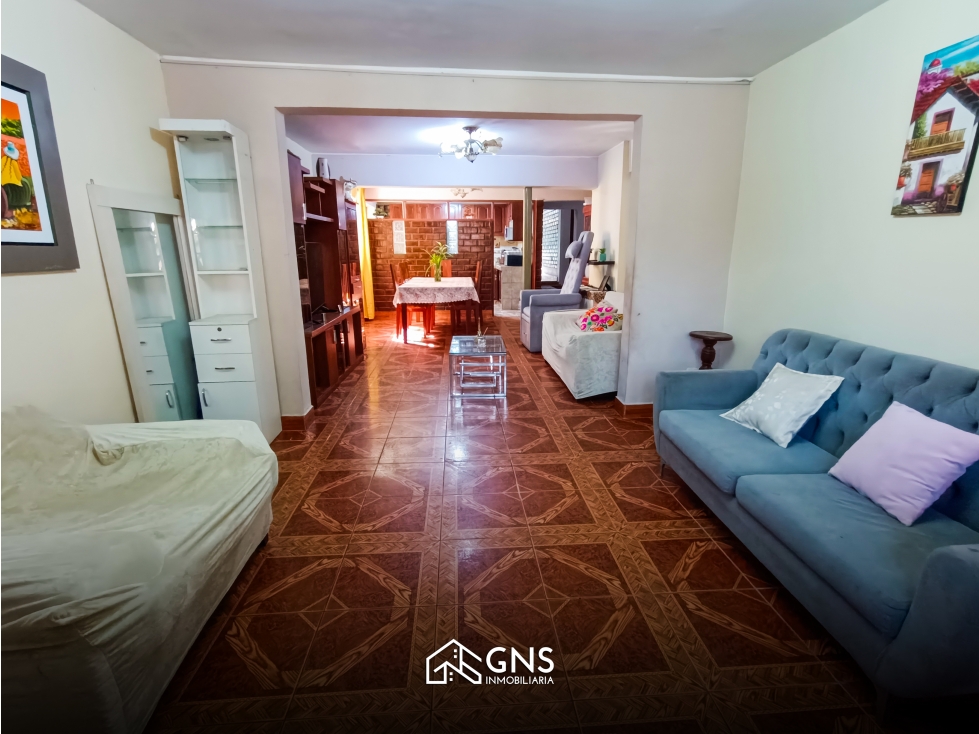 VILLA MARÍA DEL TRIUNFO - VENTA CASA REMODELADA - ÁREA 440 m2 - 3