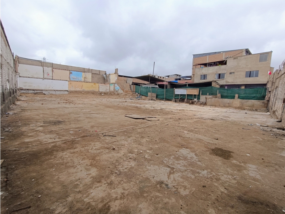 VILLA EL SALVADOR - VENTA TERRENO INDUSTRIAL - ÁREA 764 m2 - 6