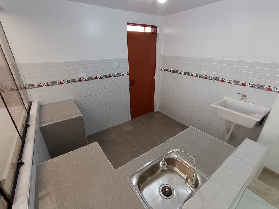 SAN JUAN DE MIRAFLORES - VENTA DEPARTAMENTO DE ESTRENO - ÁREA 70 m2 - 6