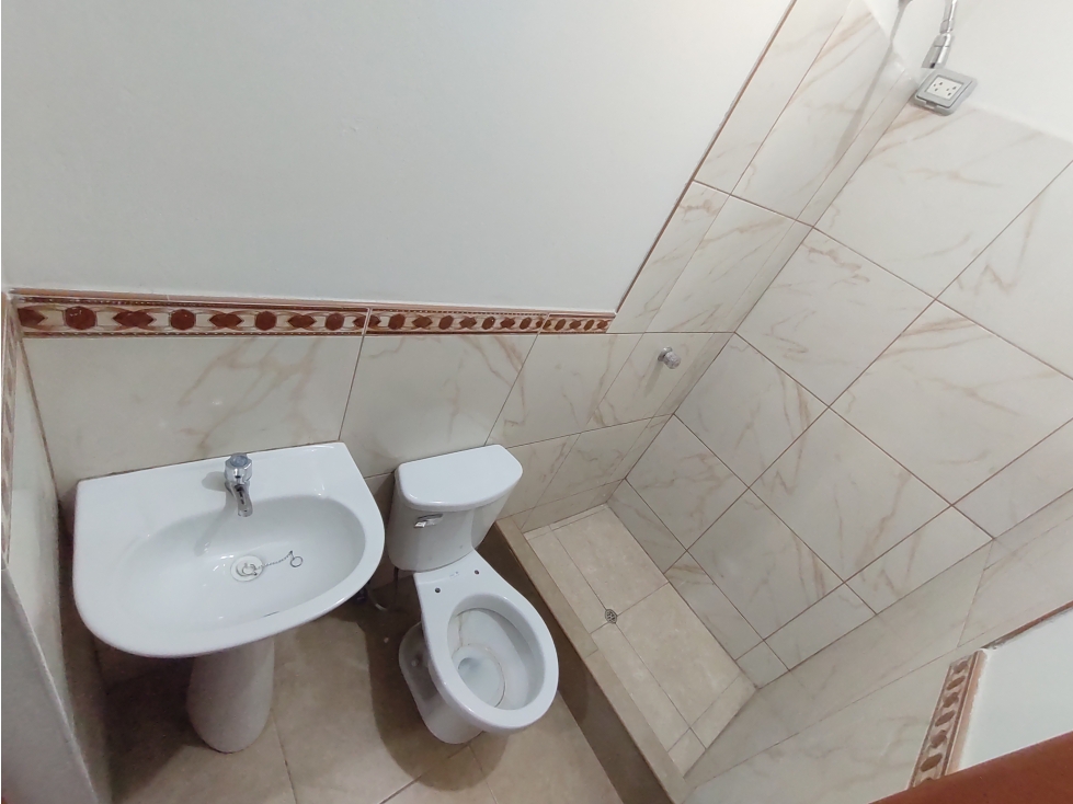 SAN JUAN DE MIRAFLORES - VENTA DEPARTAMENTO + COCHERA - ÁREA 60m2 - 4