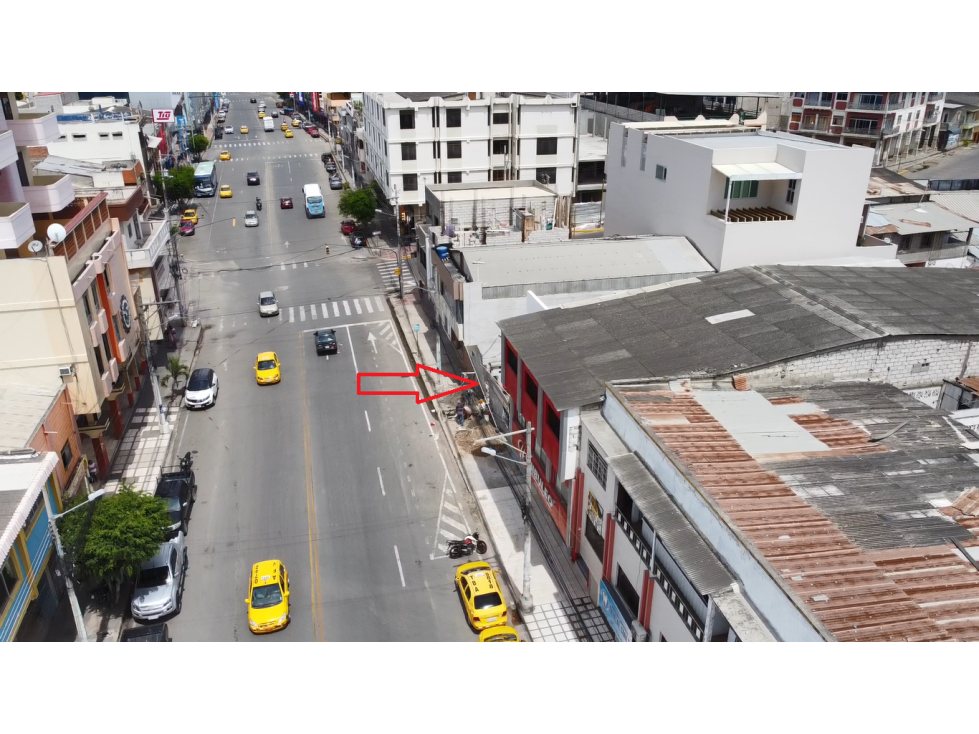LA LIBERTAD SANTA ELENA PASE COMERCIAL CON 8 LOCALES EN VENTA - 2