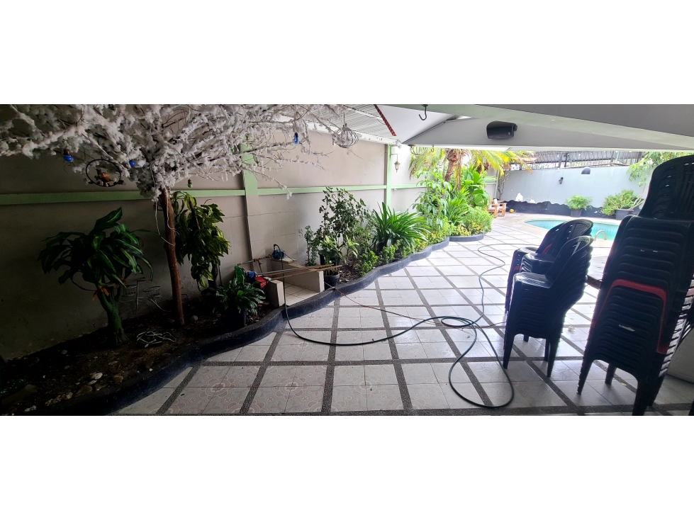 En venta casa con local comerciales Manta Ecuador. - 5