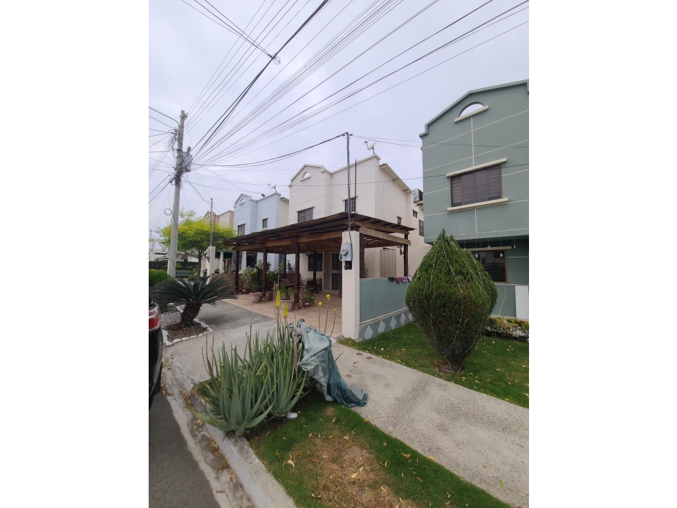 Casa en venta urbanización Ciudad del Sol, Manta. - 2